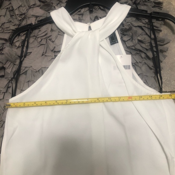 Twisted sleeveless blouse - small - Picture 2 of 3